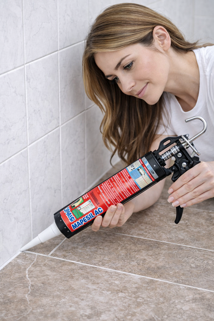Mapei Mapesil AC – Mastic fongicide silicone pour joints de carrelage