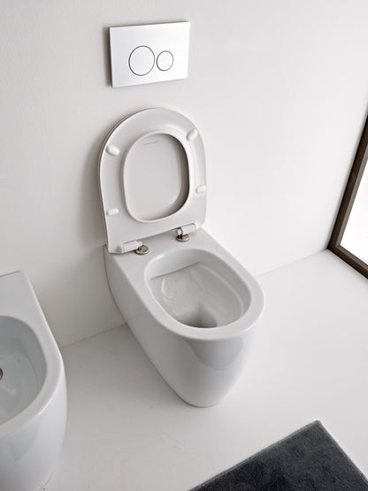 SCARABEO MOON Clean Flush Vaso a Terra Filo Parete con Coprivaso Incluso – Vaso Rimless 54,5x36 cm